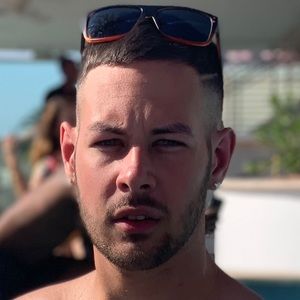 Meet your Posher, Tyler